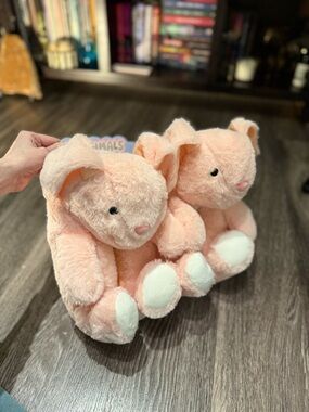 Plush Bunny slippers! Size xl (10-11)